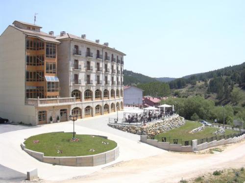 Hotel Manrique De Lara San Leonardo de Yagüe Zewnętrze zdjęcie